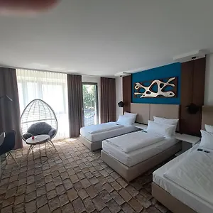 Turm Отель